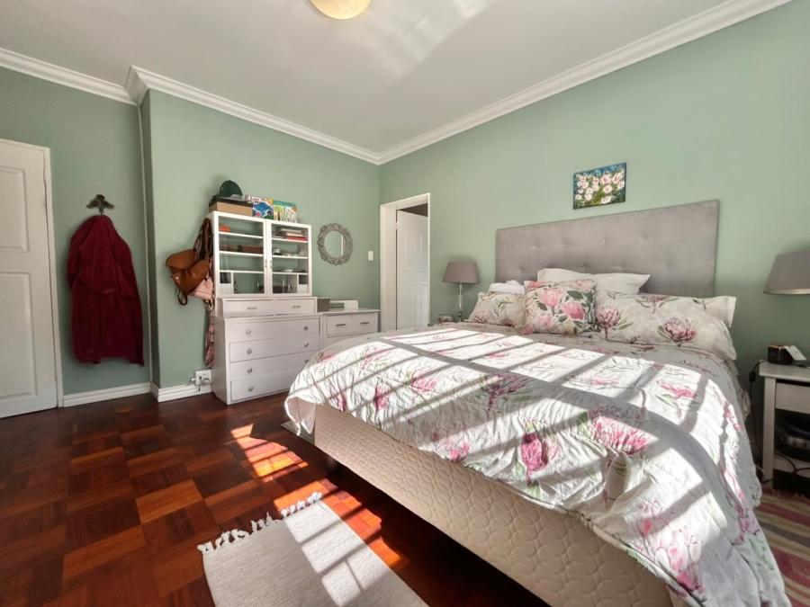 To Let 4 Bedroom Property for Rent in Plumstead Western Cape